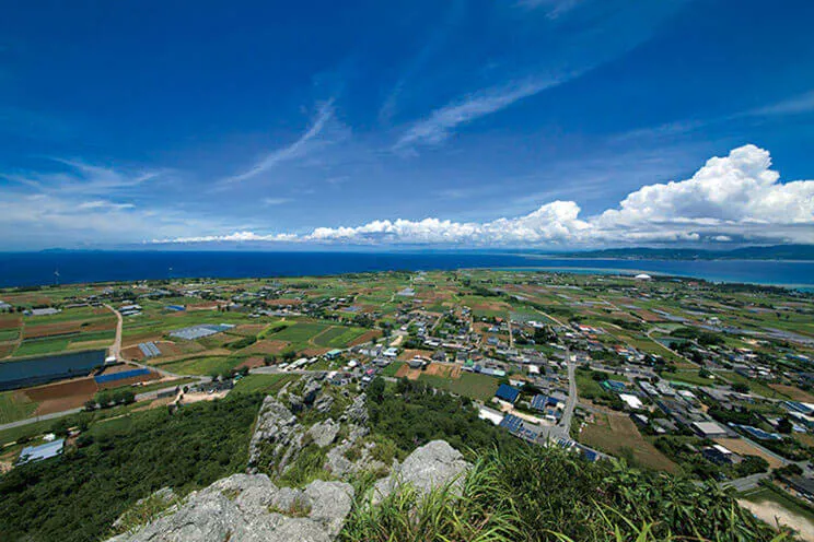 ie island mt. gusuku view