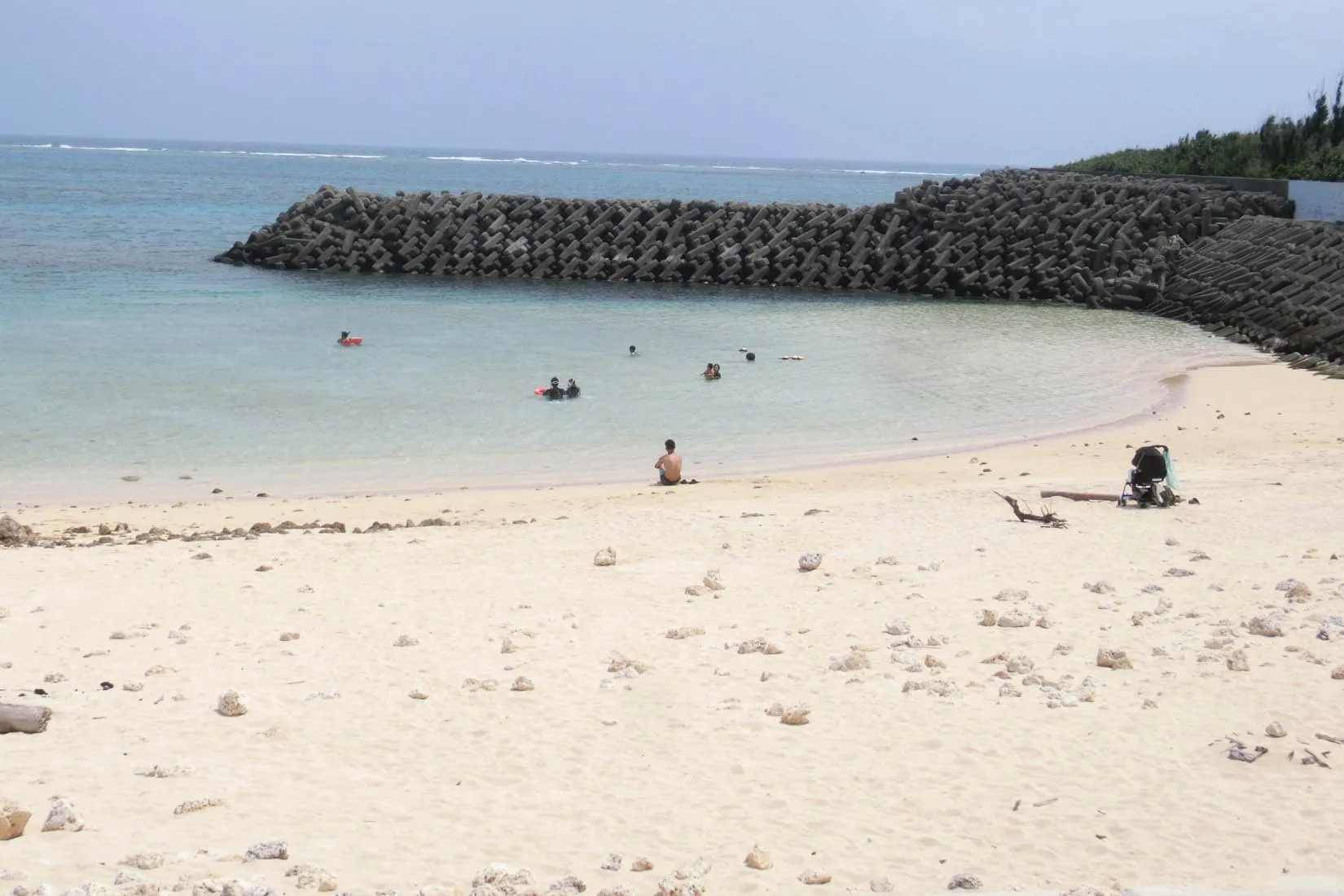 hakuai waiwai beach okinawa