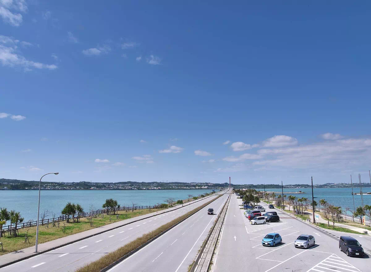 平安座島的海中道路