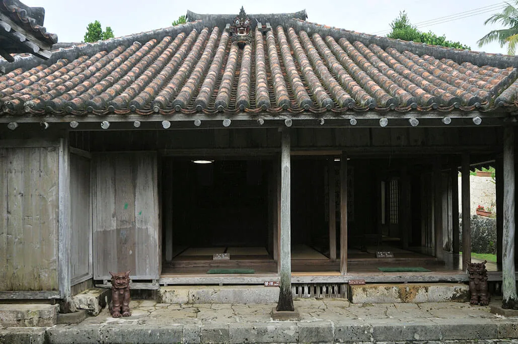 沖繩傳統建築