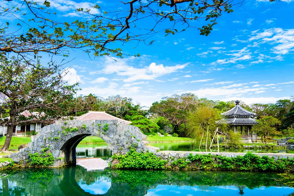 識名園的橋