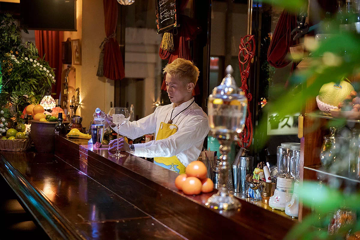 bobbys cocktail bar