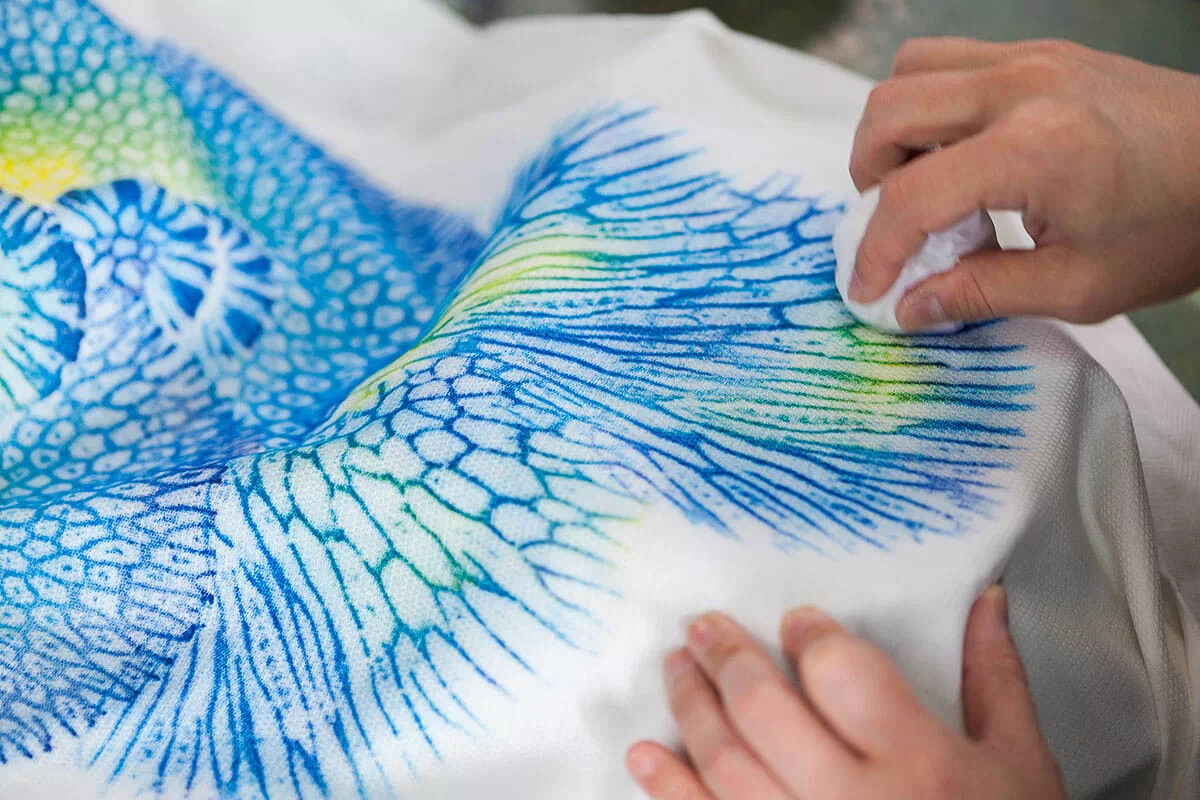 coral dyeing experience