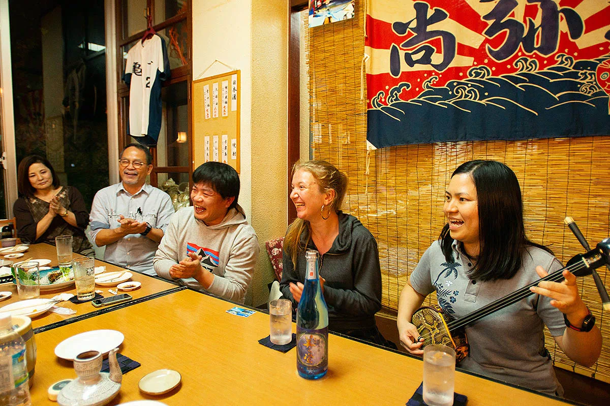 kume island bar sanshin