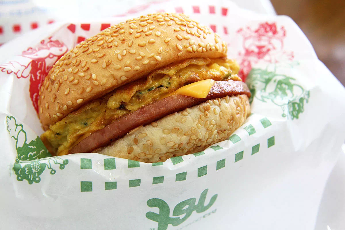 nuyaru burger jef okinawa