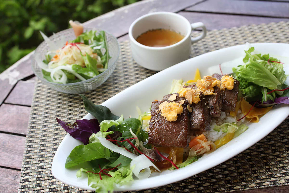 rakuen cafe beef miyako