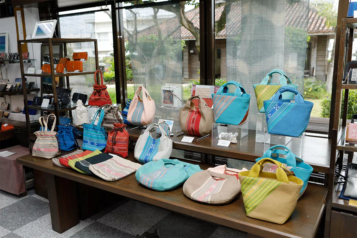 minsah kogei kan products