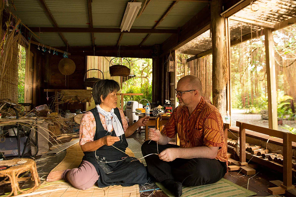 chatting weavers