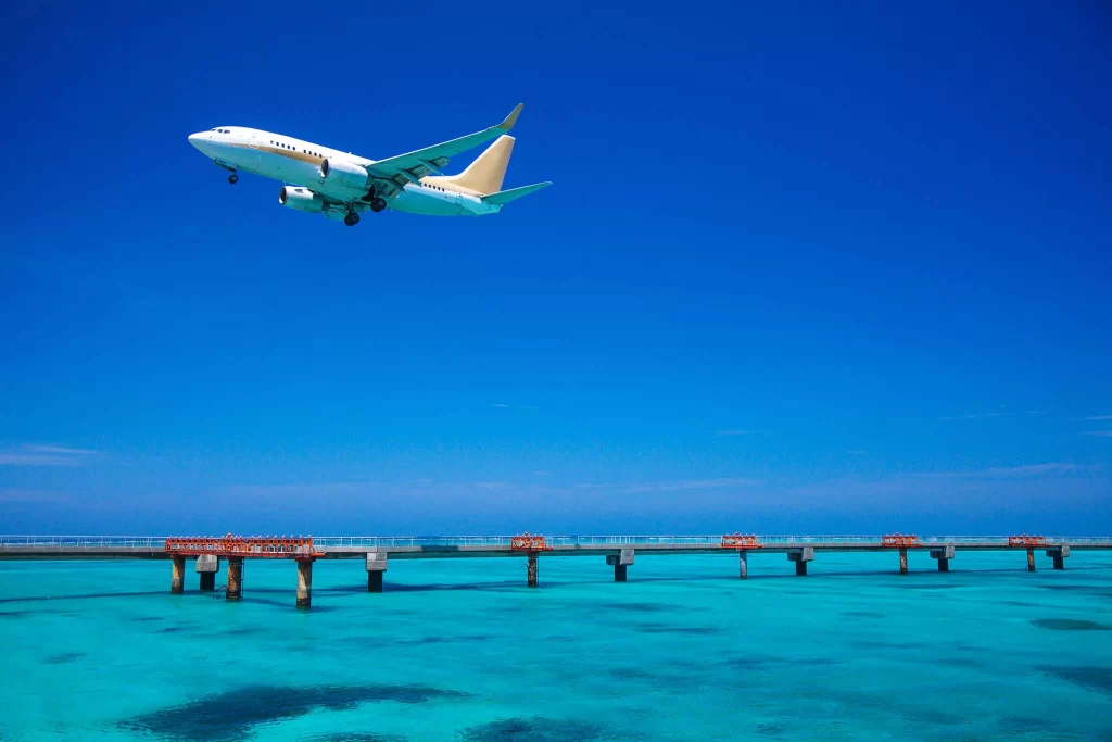 shimoji island plane landing