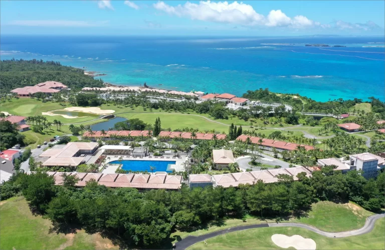 Kanucha Resort (Kanucha Bay Hotel & Villas / Kanucha Golf Course)